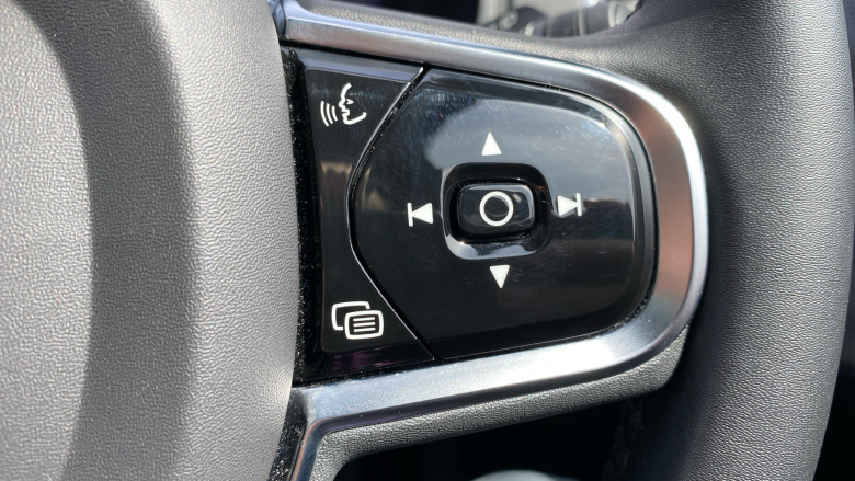 Volvo XC90 2.0 B5P Ultimate Dark 5dr AWD Geartronic Petrol Estate